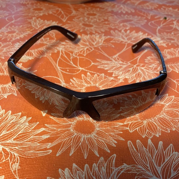 Mongoose pacific cycle inc sunglasses. - Picture 3 of 10